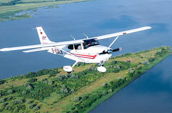 Frühstück & Cessna-Rundflug Hamburg für 2