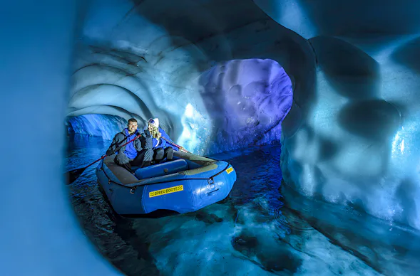 Hintertuxer Gletscher Tour im Natureispalast für 2