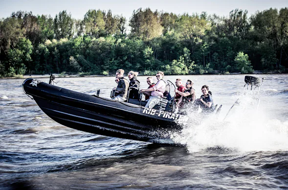RIB Speedboat fahren in Hamburg (75 Min.)